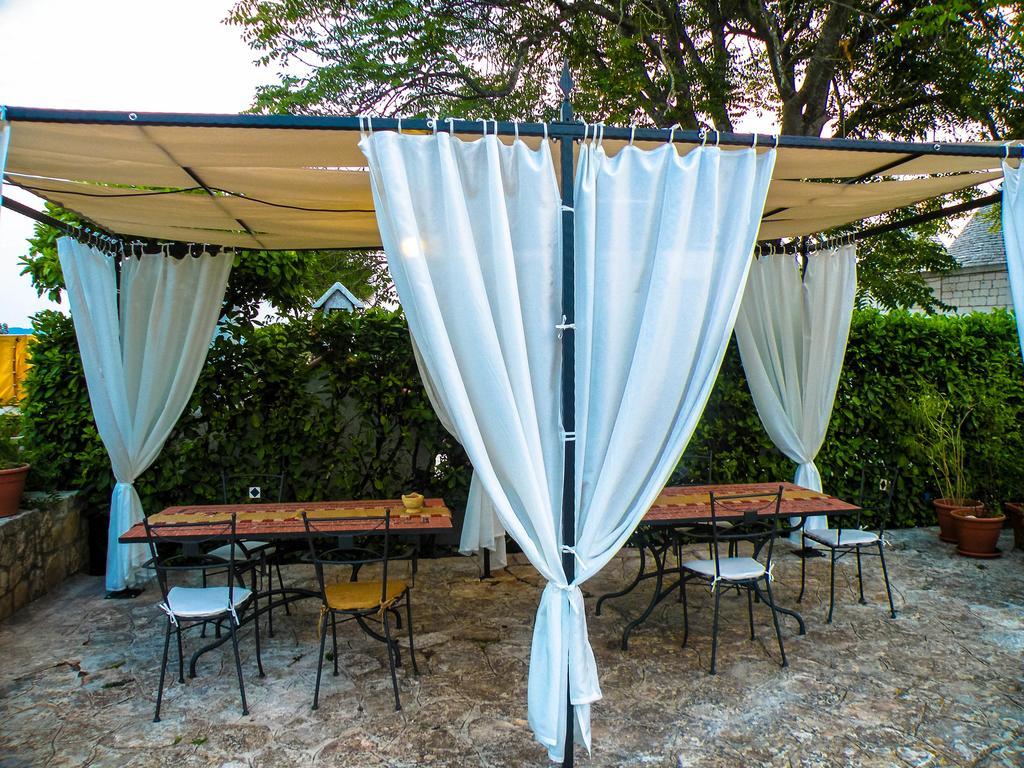 Agriturismo Masseria Calongo Cisternino Exterior photo